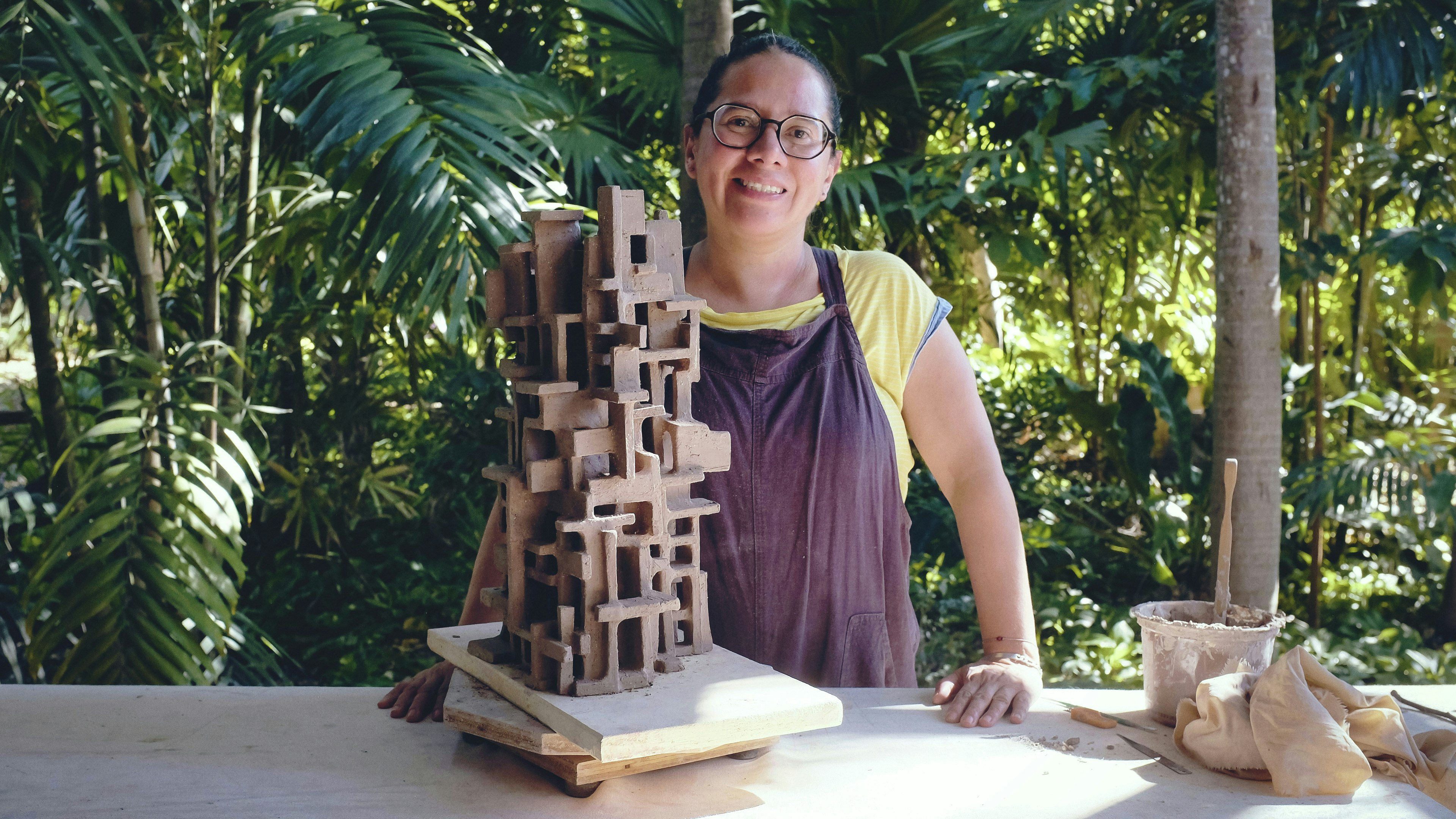 Dialogues with Clay with Isadora