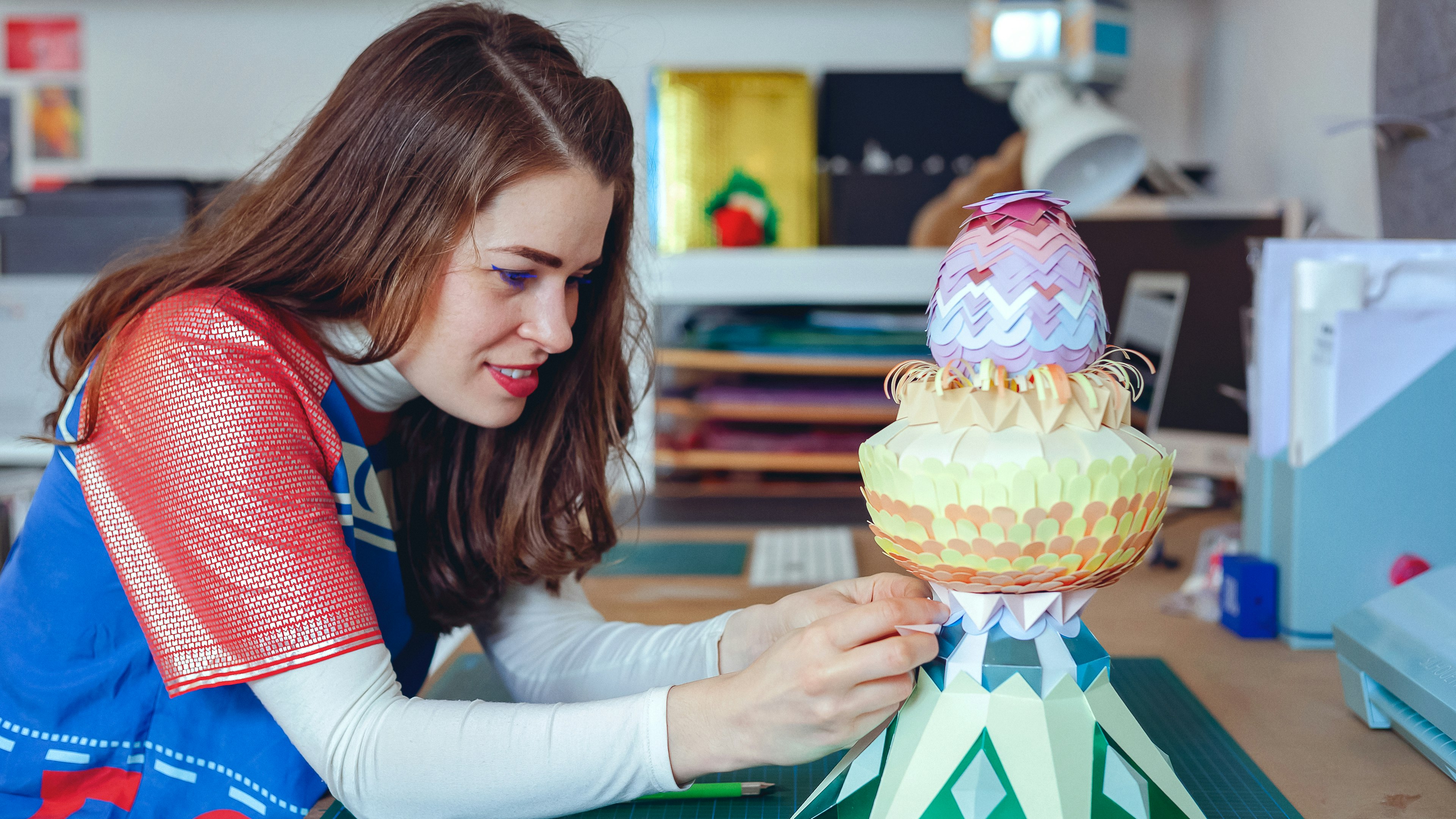 Paper Sculpting & Crafting  with Lacy