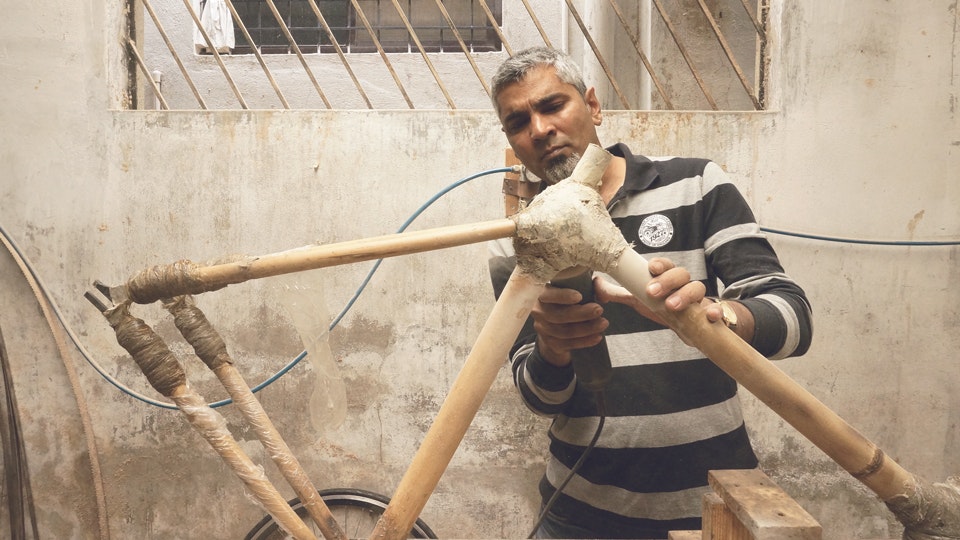 Cut and shape bamboo with an expert.