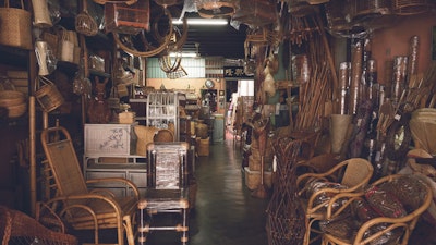 Make your own baskets in Sim's studio in Malaysia.