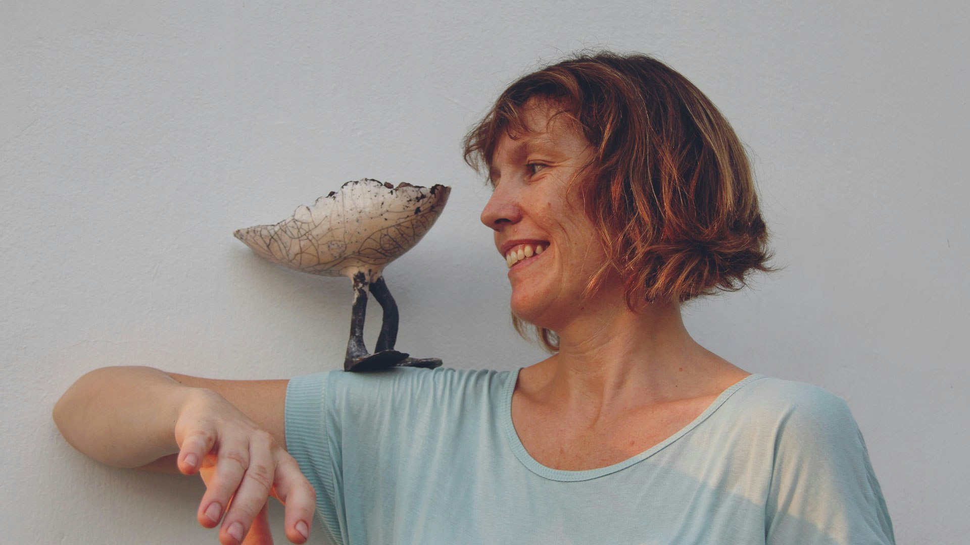 Learn ceramic art pottery and stay with Mie, a master artist in Belgium. You will learn  how to make ceramic pottery and porcelain vases. #creativevacation #vawaa #discoverbelgium #claypottery #europe #belgium #ceramicsidea #claycrafts #ceramicart #art #creativity #porcelain