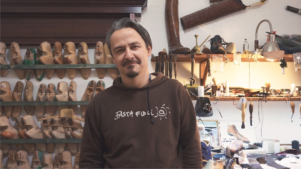 Learn bespoke shoemaking with Erik in Czech Republic.