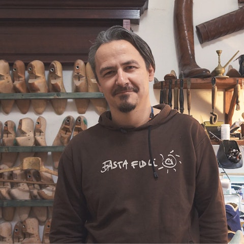 Learn bespoke shoemaking with Erik in Czech Republic.