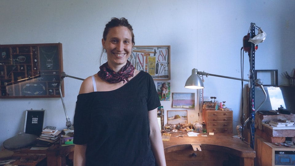 Learn jewelry making with Rita in Argentina.