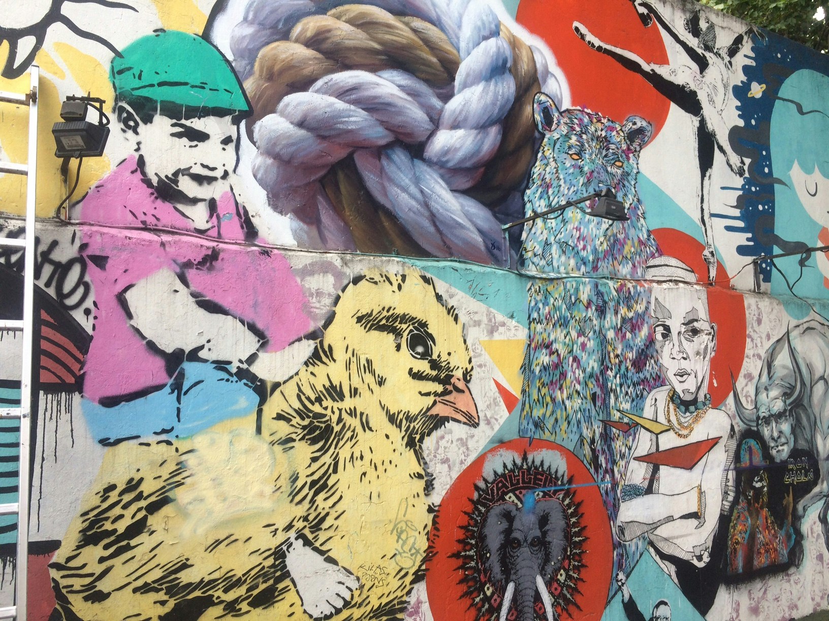 "Sariska took her love for art & solo travel to a new level. She joined a VAWAA vacation and took to the streets of Buenos Aires to learn how to paint a wall mural from an actual street artist. Read the full story on the VAWAA blog.  #vawaa #creativevacation #travel #solotravel #buenosaires #art #artwork #artist #streetart #wallmural"