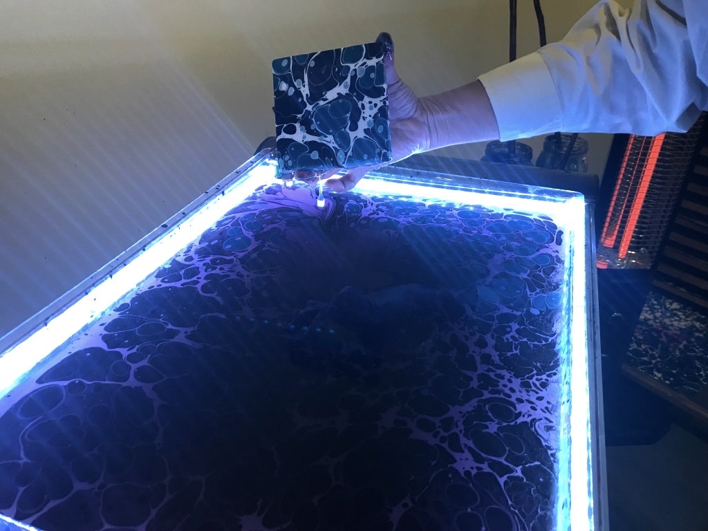 Learn Turkish marbling in Istanbul