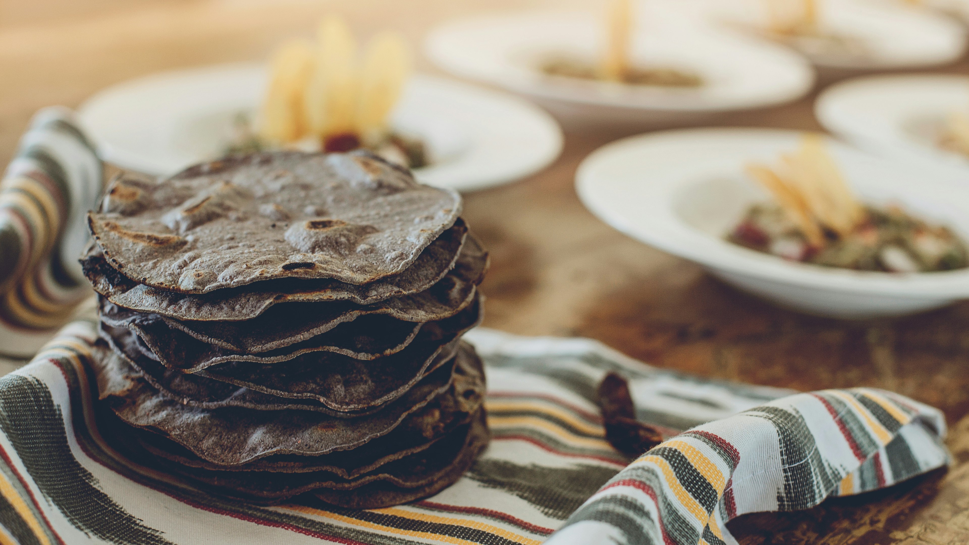 Learn to lay out beautiful plates.
