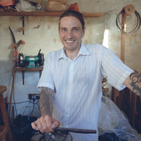 Learn woodturning with Mauricio in Uruguay.