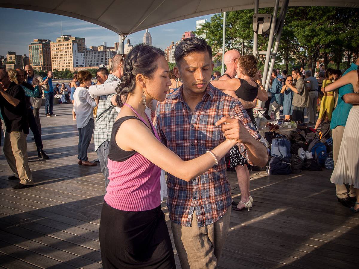 Kat in New York City. Courtesy of Nejat Öz.