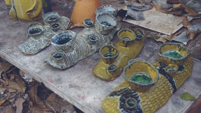 Learn how to make coral inspired handmade ceramic vases for a coastal home decor style. #creativevacation #vawaa #discovergoa #claypottery #india #ceramicsidea #claycrafts #ceramicart #travelasia #art #creativity