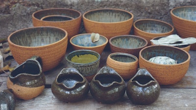 Learn how to make handmade drinking and dining bowls in India, using traditional ceramic techniques. #creativevacation #vawaa #discovergoa #claypottery #india #ceramicsidea #claycrafts #ceramicart #travelasia #art #creativity