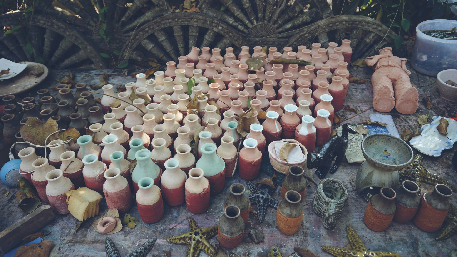 VAWAA | Ceramics With Thomas In India.