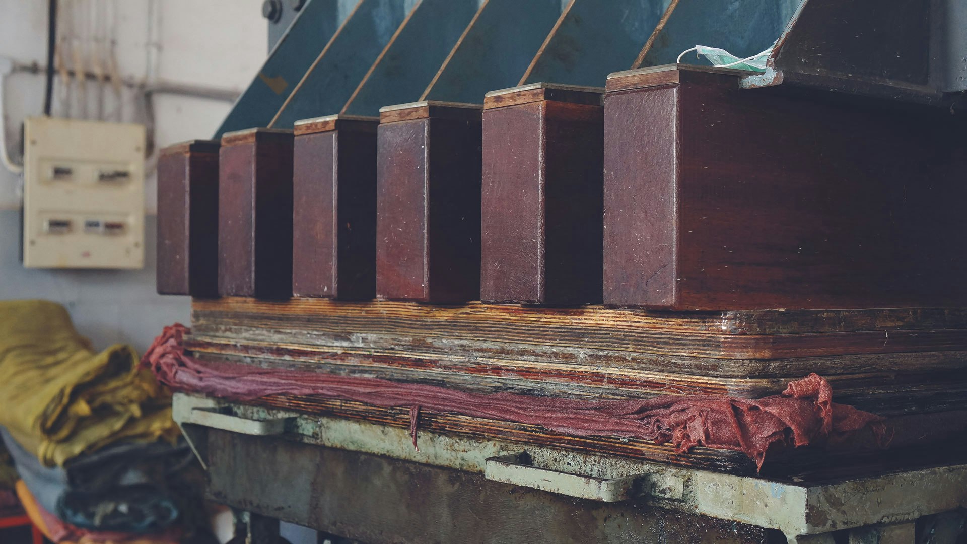 Drying and flattening paper